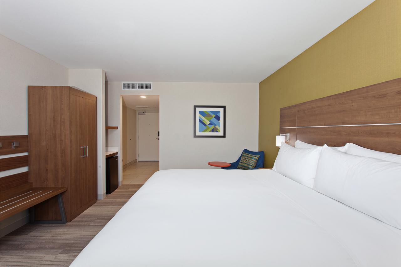 Holiday Inn Express Hotel & Suites Pasadena-Colorado Boulevard, An Ihg Hotel Extérieur photo